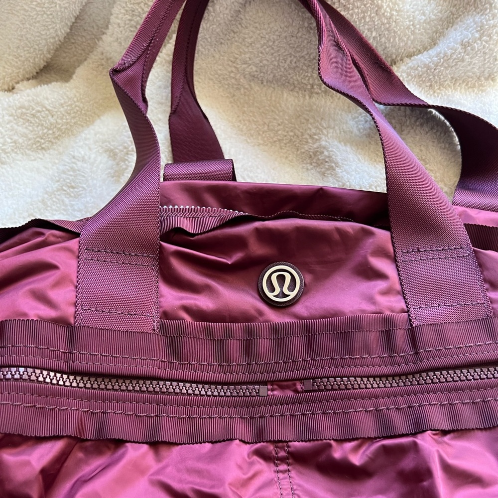 Lululemon Gym To Win Duffel - Picture 10 of 15